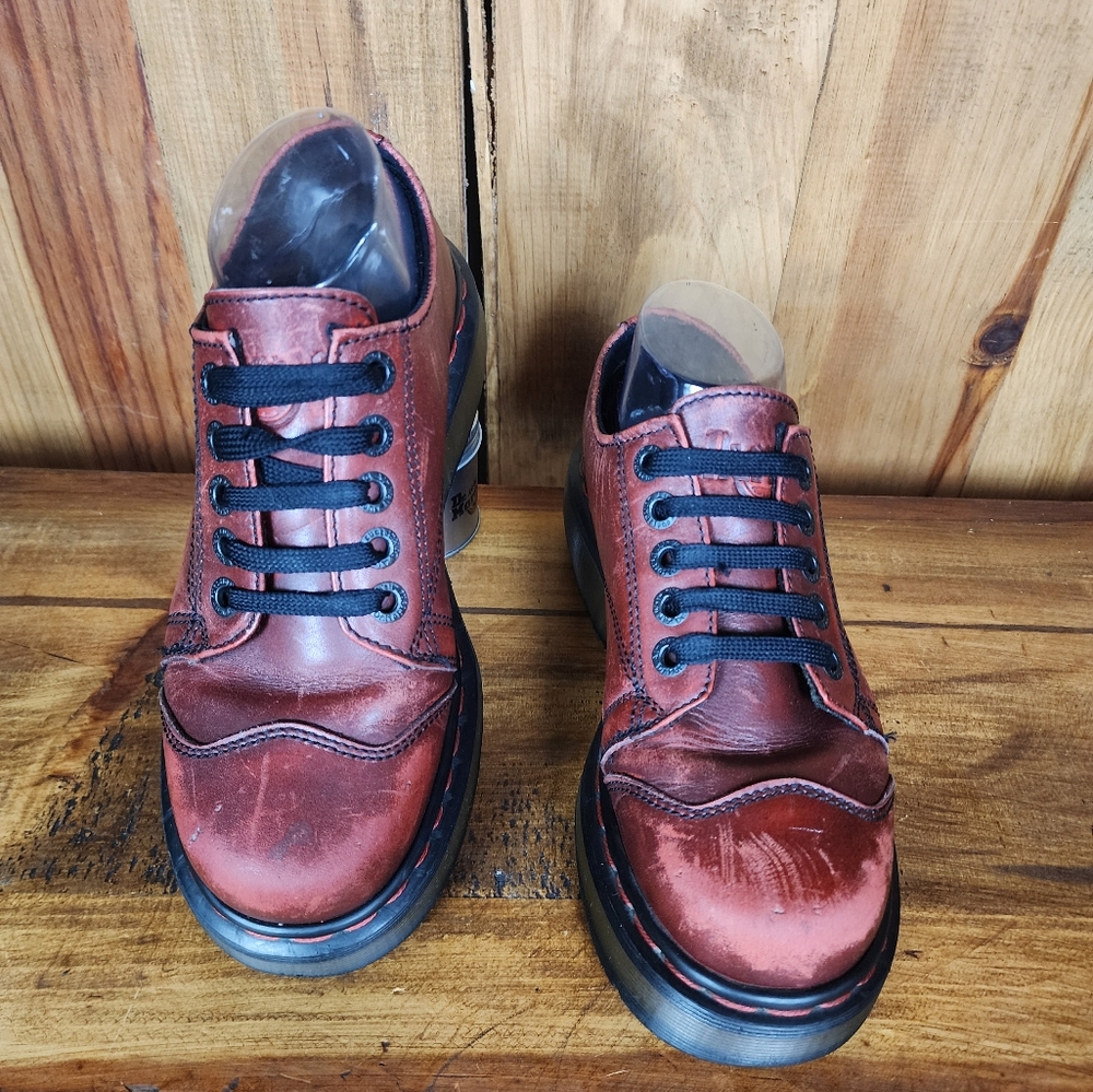 Dr. Martens Vintage MIE Rare Red  9725 Derby